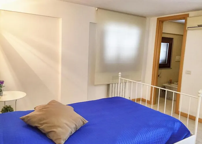 Aurelia House